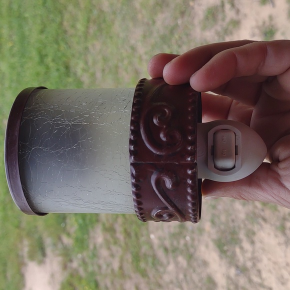 Scentsy wax warmer - Picture 2 of 2